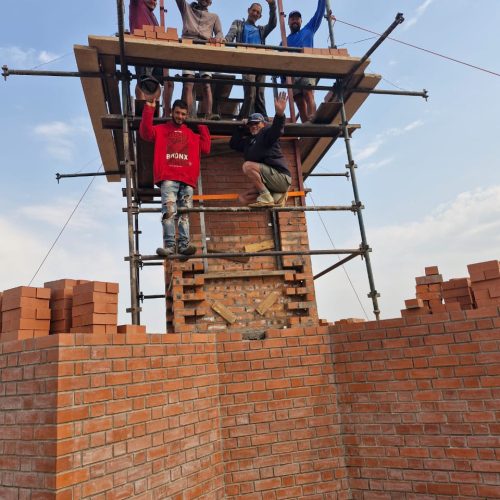 Dewald Otto se span bou skag vir voetstuk